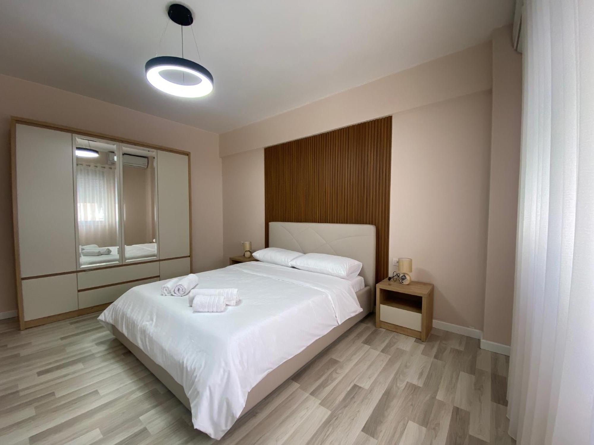 Central Cozy Apartment Tirana Esterno foto